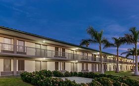 Ramada By Wyndham Sarasota Waterfront